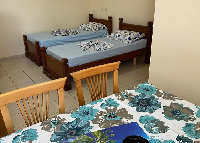 Clarissa * Velipojë